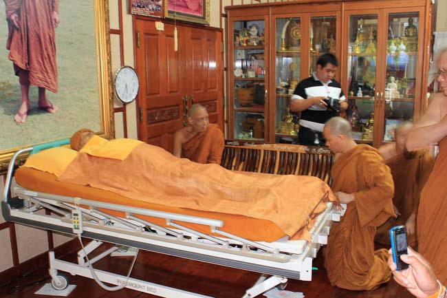 หลวงปู่ศรี มหาวีโร