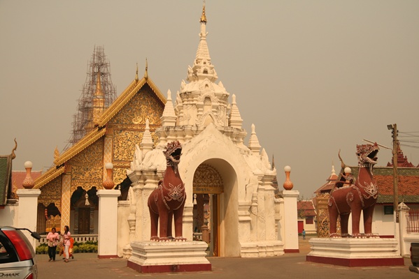 วัดพระธาตุหริภุญชัยวรมหาวิหาร จ.ลำพูน 