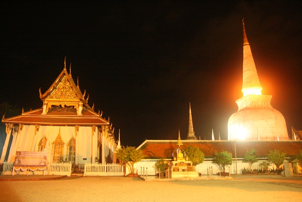 งานแห่ผ้าขึ้นพระธาตุ วัดพระมหาธาตุวรมหาวิหาร จ.นครศร