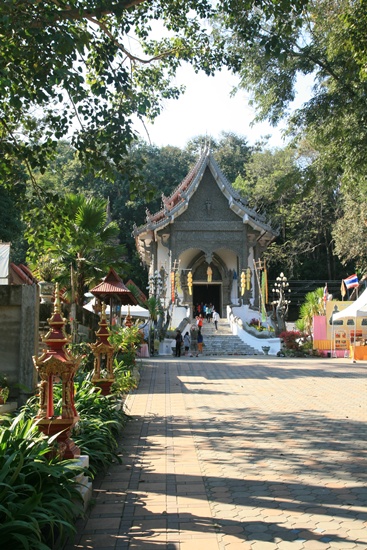 หลวงพ่อผาเงา วัดพระธาตุผาเงา อ.เชียงแสน จ.เชียงราย