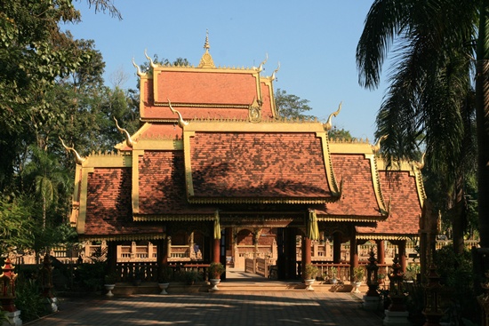 หลวงพ่อผาเงา วัดพระธาตุผาเงา อ.เชียงแสน จ.เชียงราย