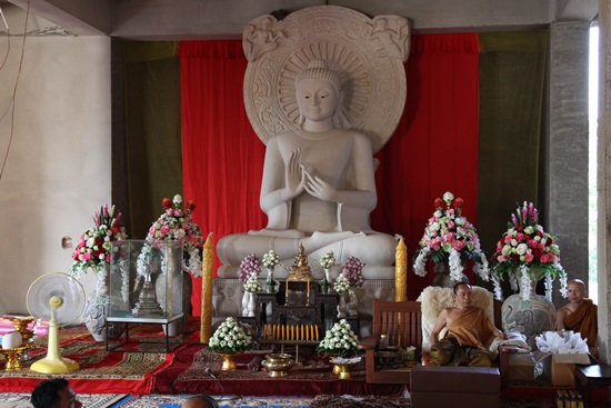 ในงานทอดผ้าป่า วัดถ้ำผาแดง จ.ขอนแก่น 